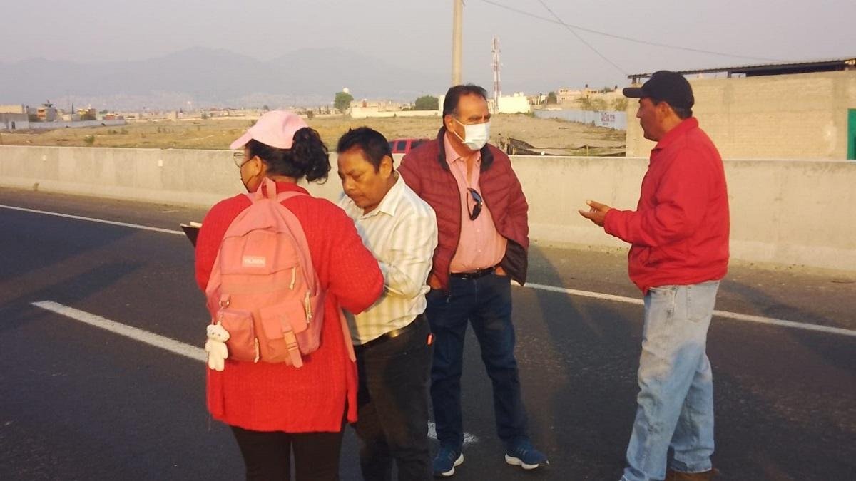 Ex candidato del PAN encabeza bloqueo en autopista México-Pachuca