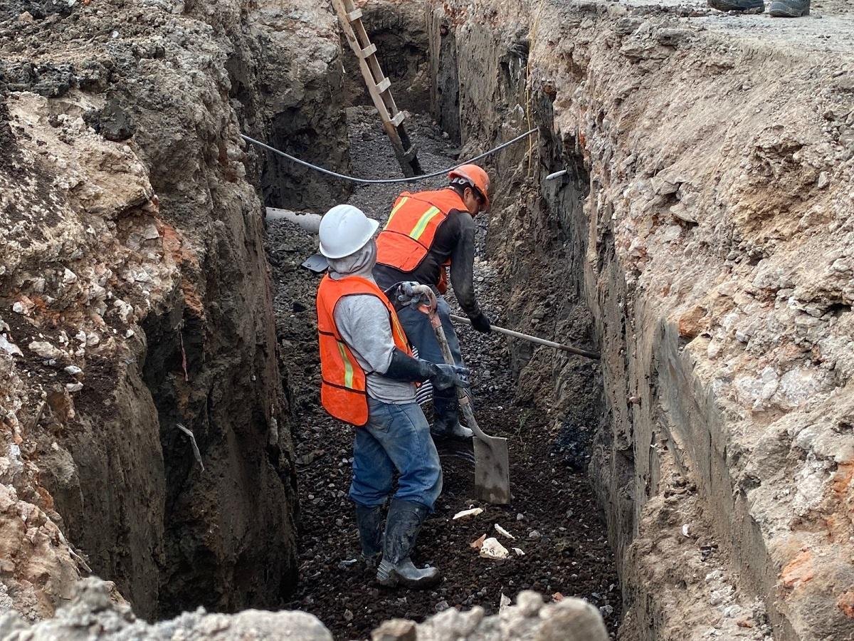 Colegio de Ingenieros realiza estudios para reparar socavones en Ecatepec