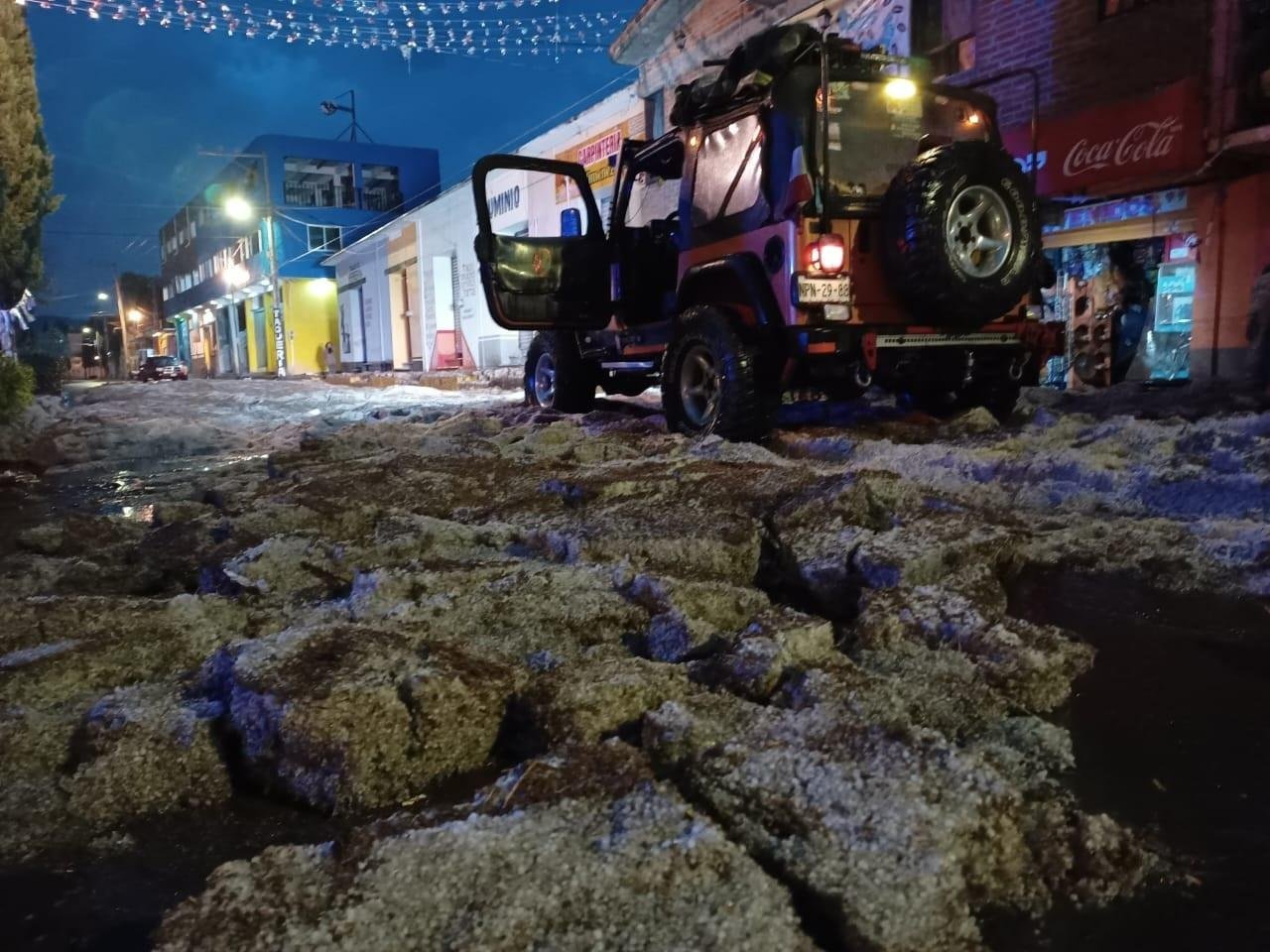 Fuerte granizada afecta municipios de Teotihuacán y San Martín de las Pirámides