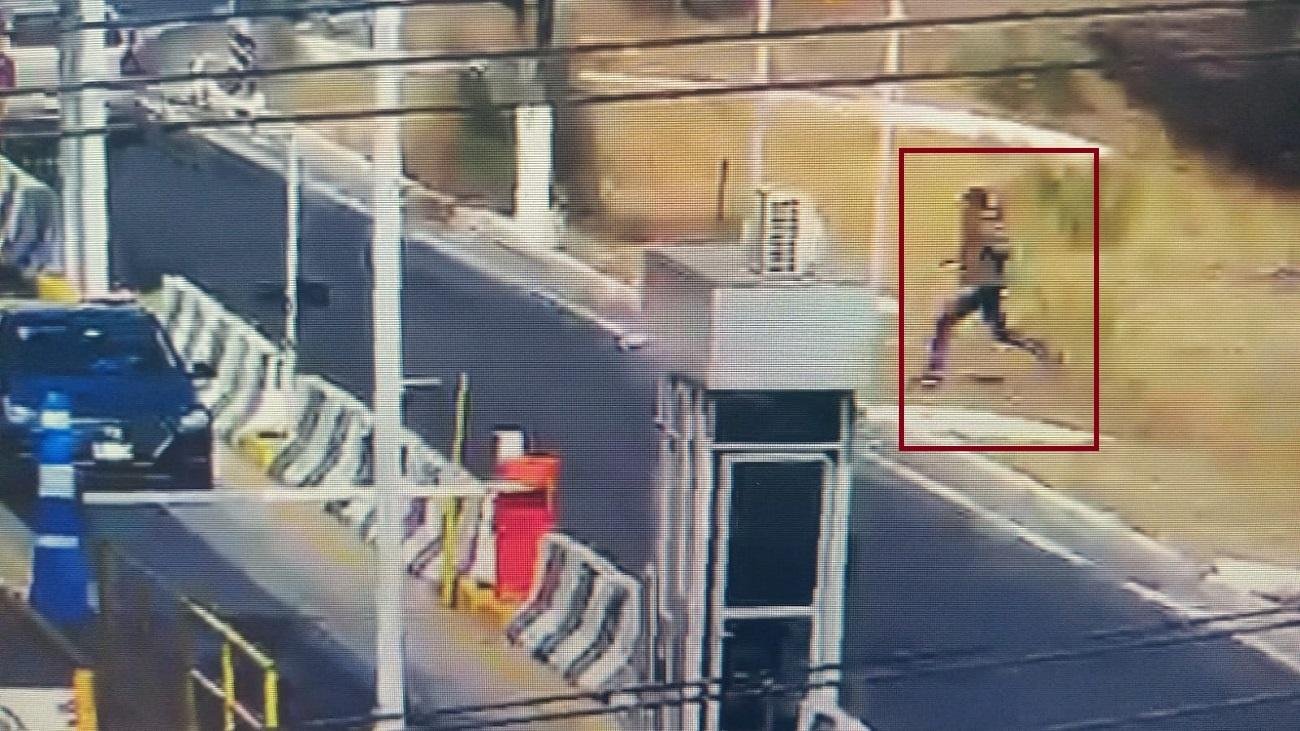 Detienen a presunto asaltante que se arrojo a las aguas negras para intentar evadir a policias de Ecatepec 