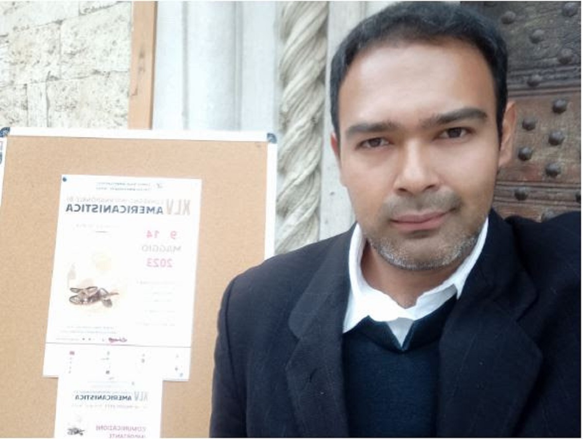 Profesor de la UAG destaca en Italia la obra de Jesús Helguera