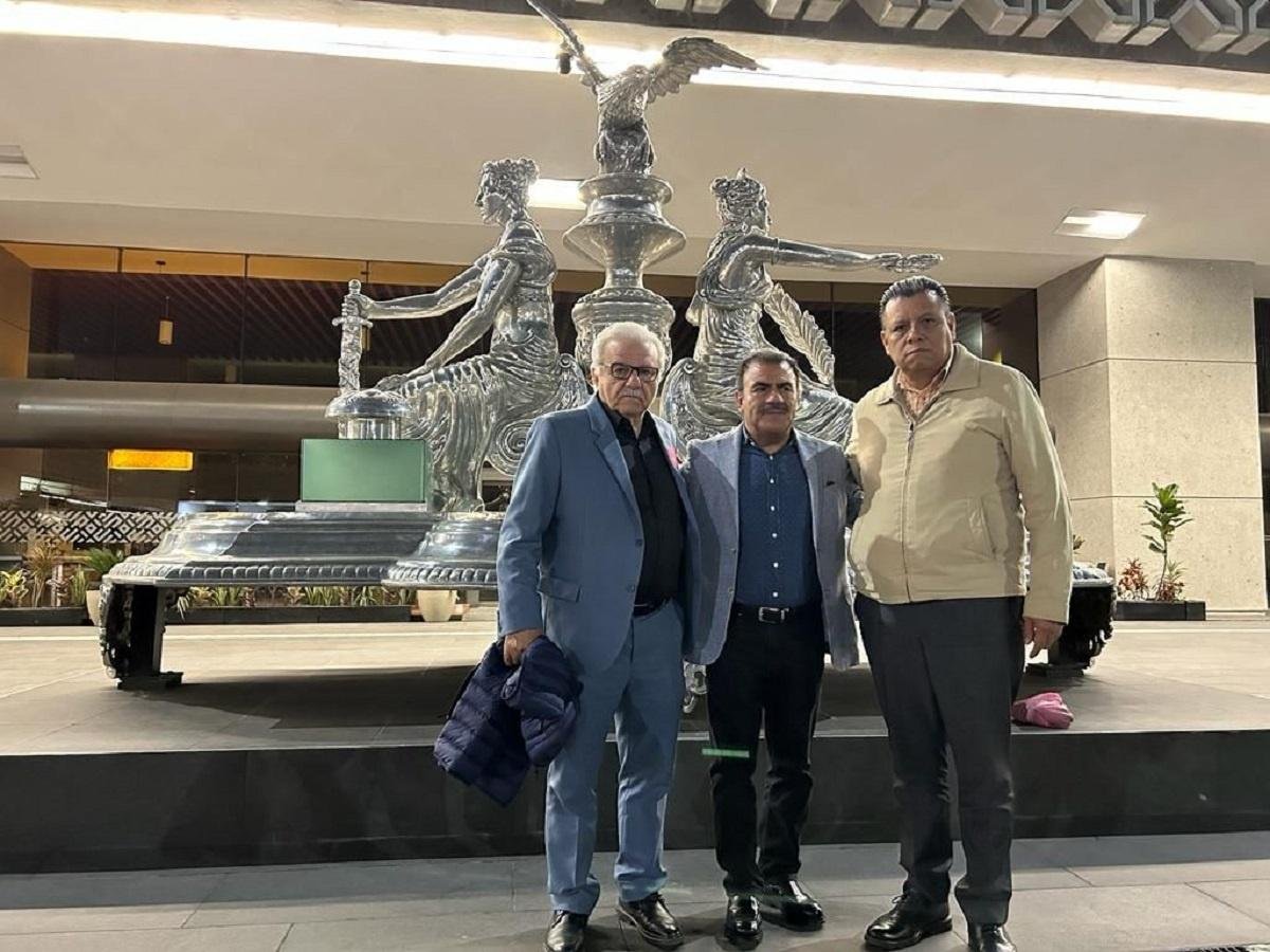 Diputado Federal busca suspender licitación de autobuses contaminantes en Querétaro