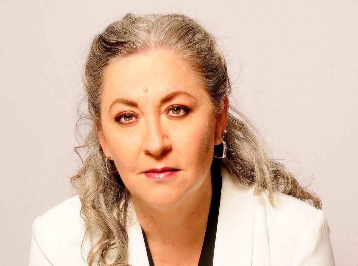 La Segunda Guerra Mundial terminó en 1945. El nazismo continúa, advierte Ana Francis Mor