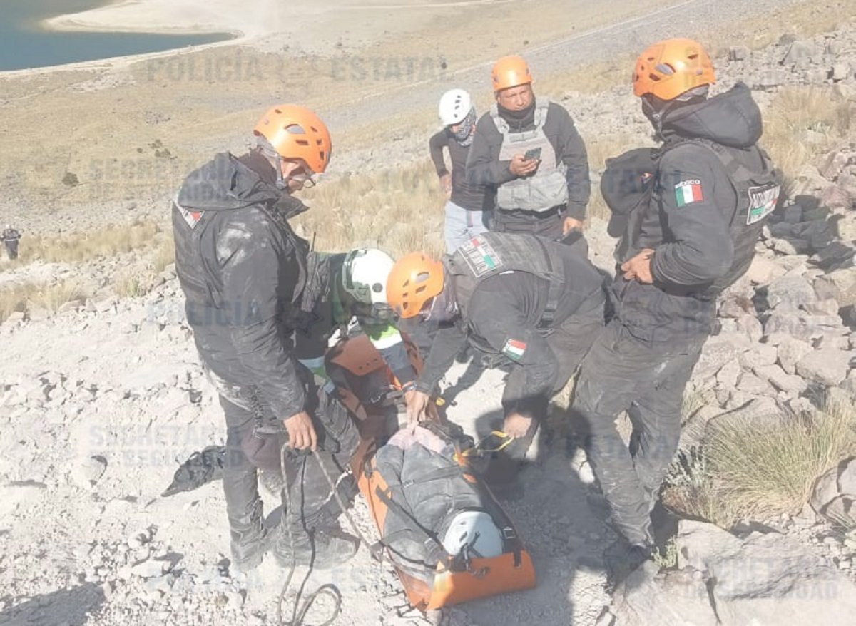 Auxilian a mujer que se lesiono en el Nevado de Toluca