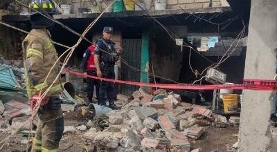 Explota y se encienda una vivienda en Ixtapaluca