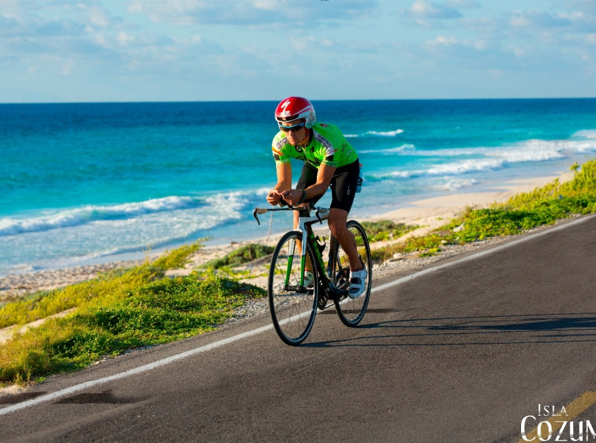Desafío Épico en el Caribe Mexicano: Cozumel se Prepara para el Ironman 2023