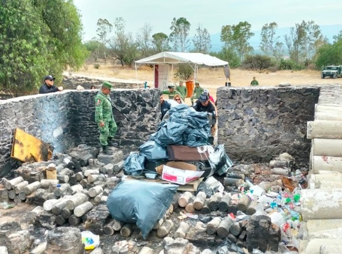 Incineran droga en campo militar de Teotihuacán