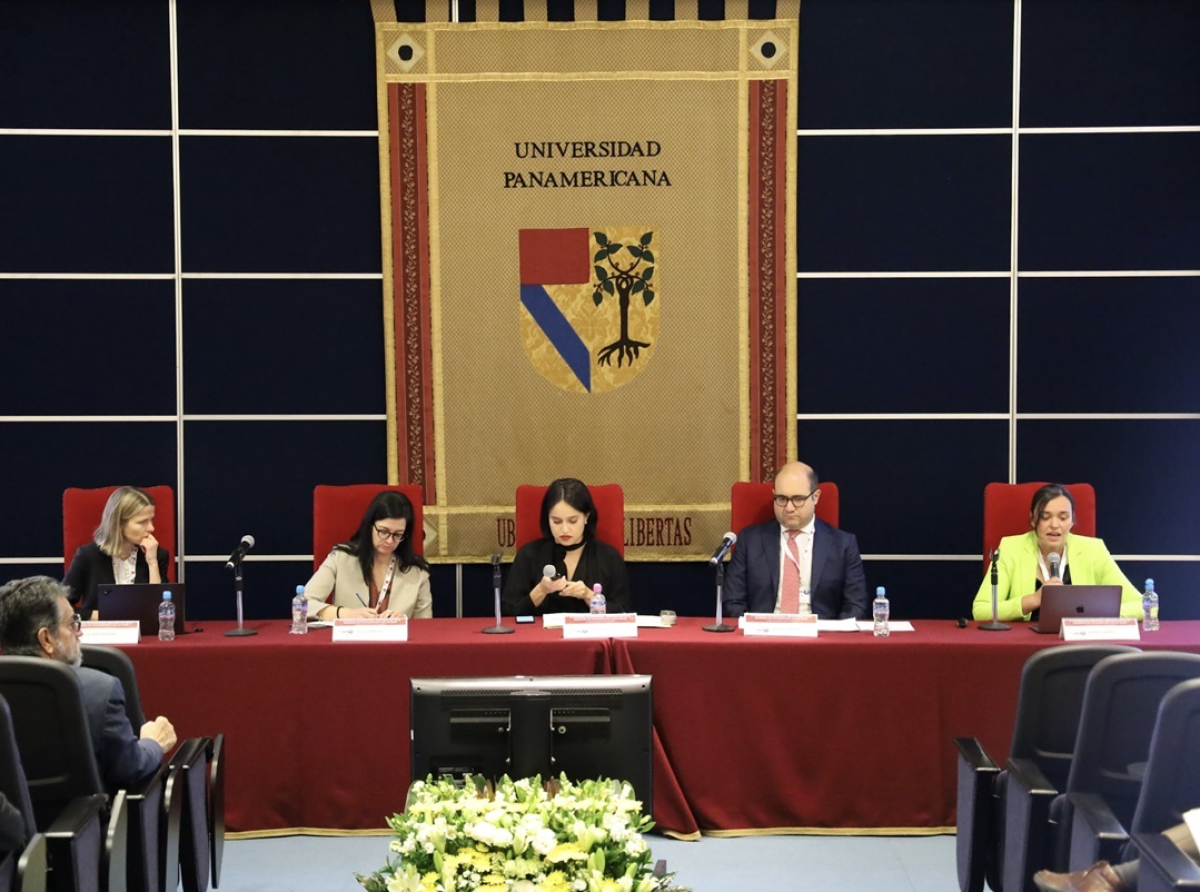 Facultad de Derecho UP Campus Guadalajara Organiza Conferencia sobre Arbitraje y Contratos Internacionales