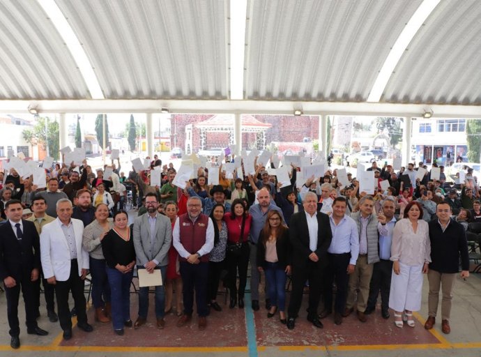 Entrega de Escrituras Beneficia a Más de 200 Familias en Tecámac