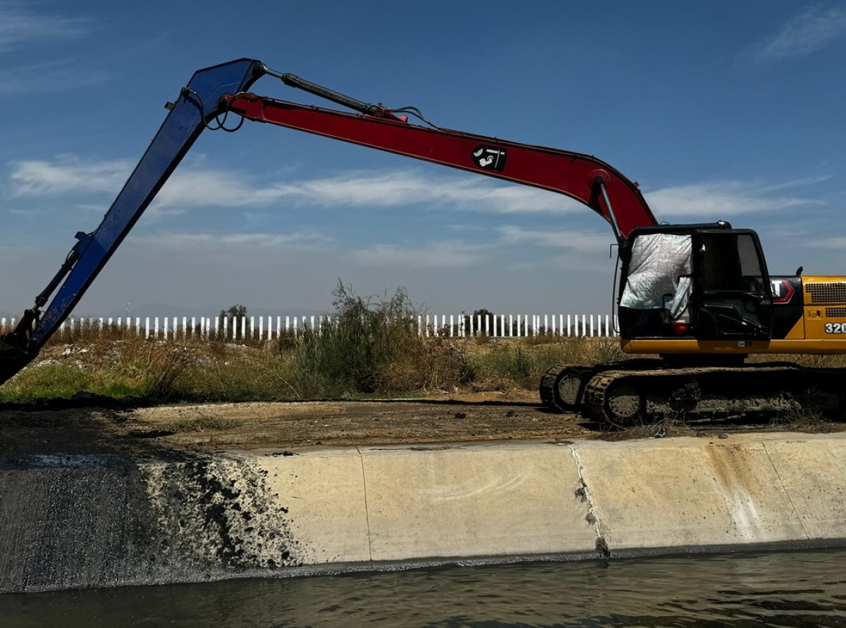 CONAGUA y ODAPAS Realizan Labores en Dren Chimalhuacán II para Reducir Riesgos de Inundación