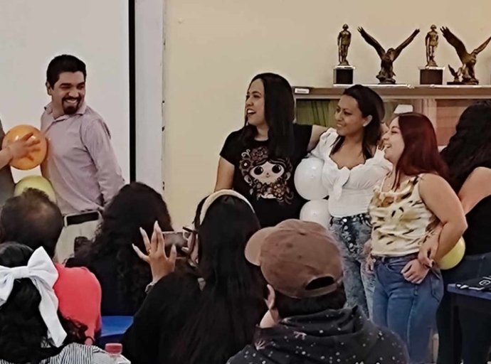 Empoderamiento juvenil: Capacitaciones en sexualidad y género en escuelas secundarias