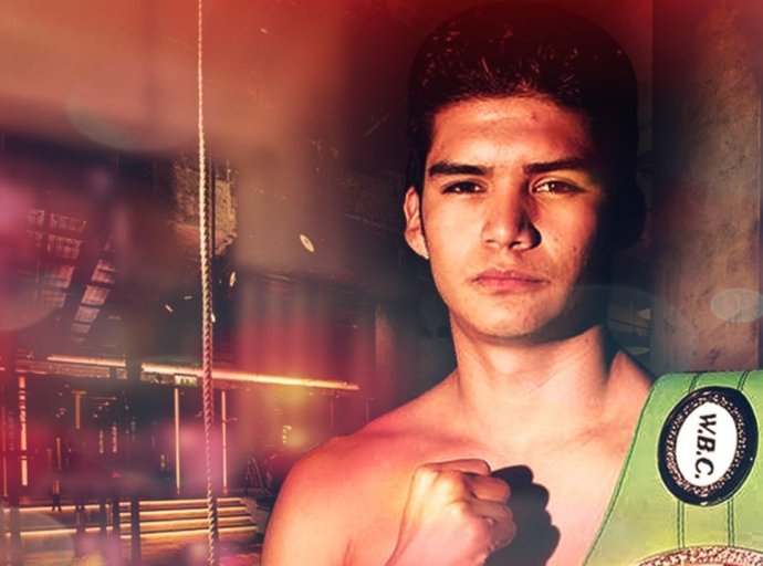 Duelo de Invictos: Cuéllar Contra Barrios en una Noche de Nocauts