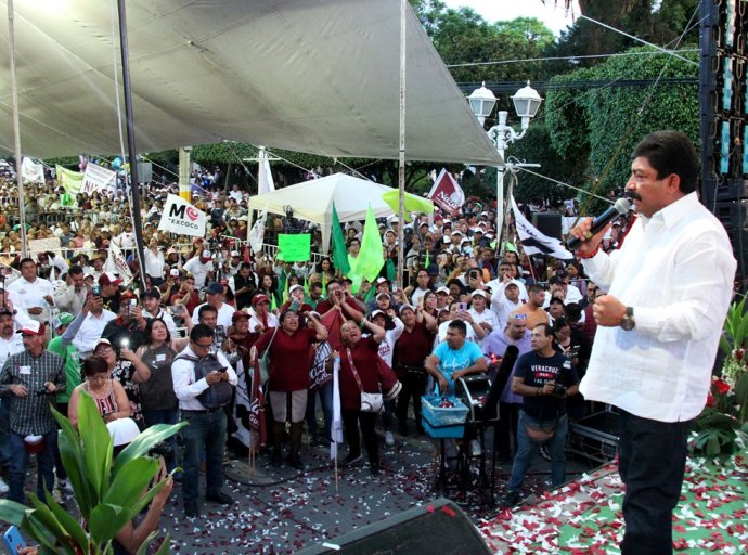 Nazario Gutiérrez asegura dedicación total al pueblo de Texcoco