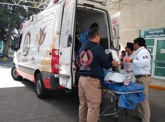 Recién Nacido Reanimado por Paramédicos de Protección Civil Tras Parto en Taxi