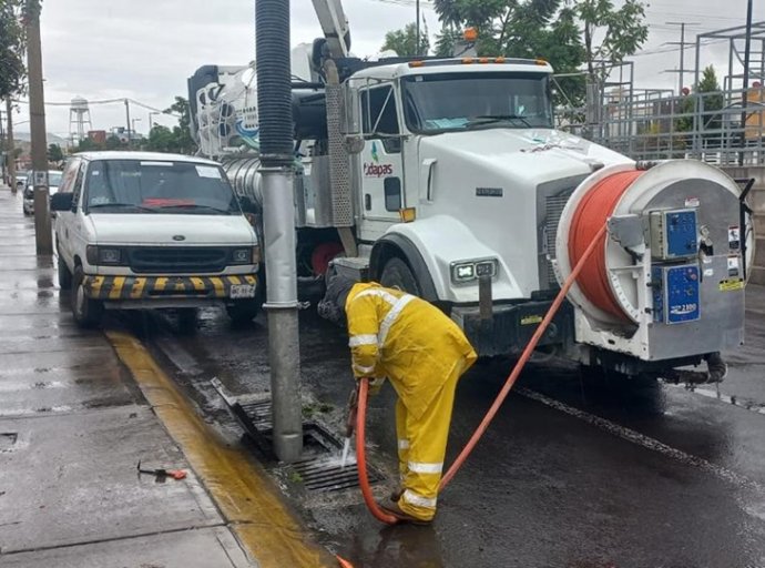 Tecámac en Alerta: Limpieza y Mantenimiento Ante Riesgos de Inundación