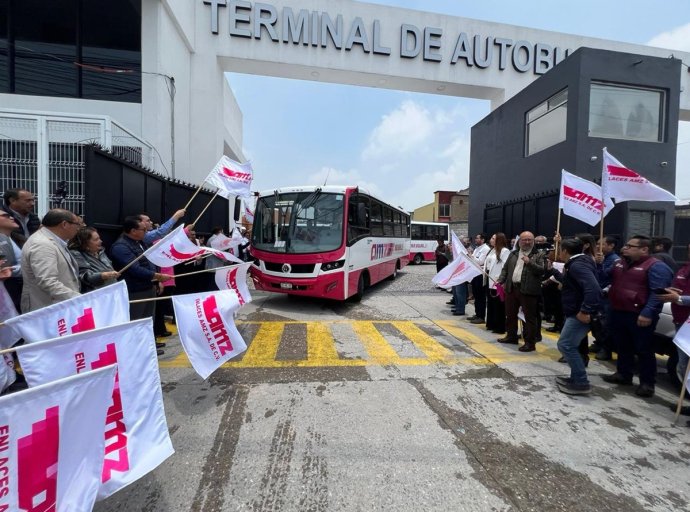 Nazario Gutiérrez Martínez impulsa el transporte seguro para mujeres