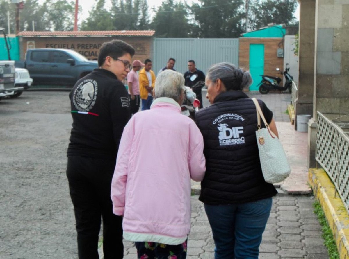 Mujer de 90 Años Reintegrada a su Familia por la Célula Violeta en Ecatepec