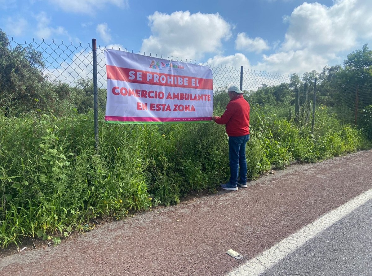 Retiran Comerciantes de Zona Arqueológica de Teotihuacán