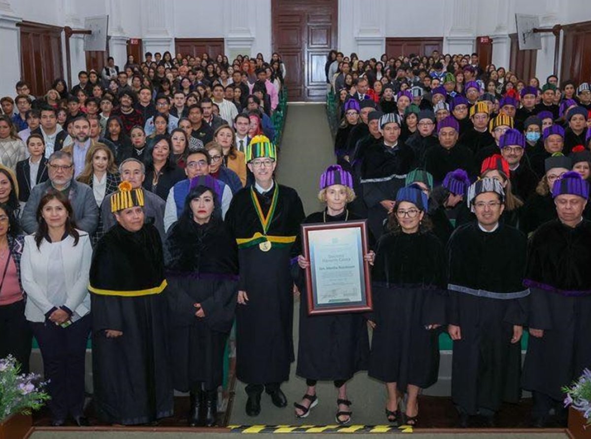 Martha Nussbaum recibe el Doctorado Honoris Causa de la UAEMéx 