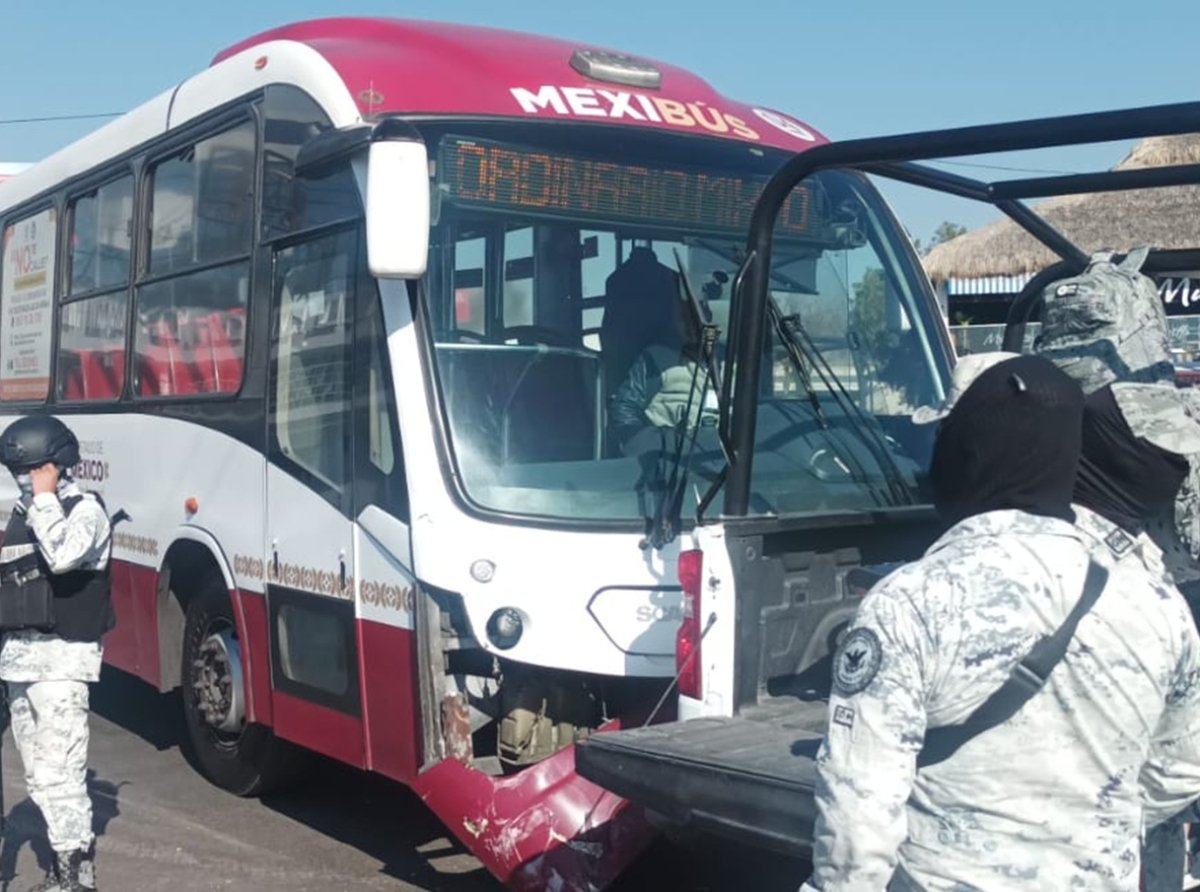 Impacta Mexibús a patrulla de la Guardia Nacional en la López Portillo