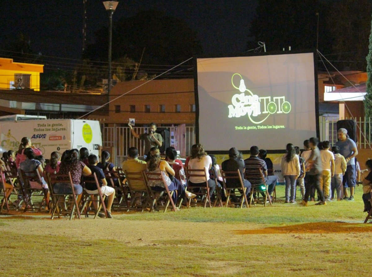 Recorre Cine Móvil ToTo siete estados con cine ecológico