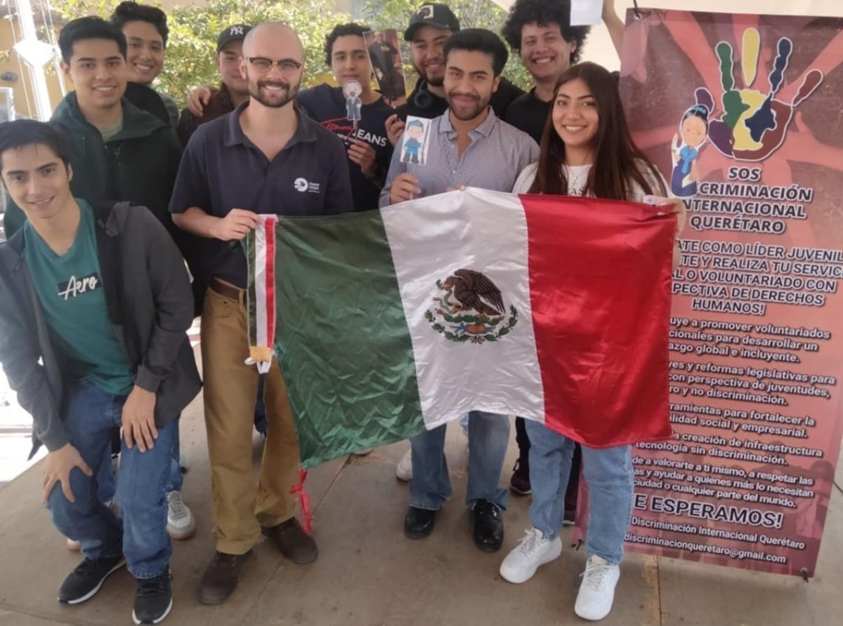 Reciben a voluntario de Peace Corps para fortalecer liderazgo juvenil en Querétaro