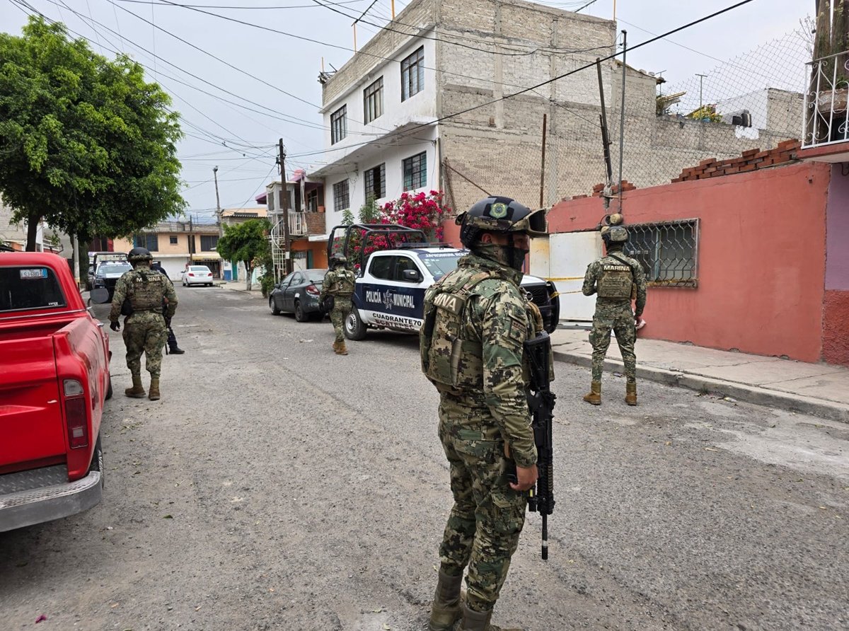 Cae banda de robamotos en Ecatepec: Incautan vehículos desmantelados hay cinco detenidos 