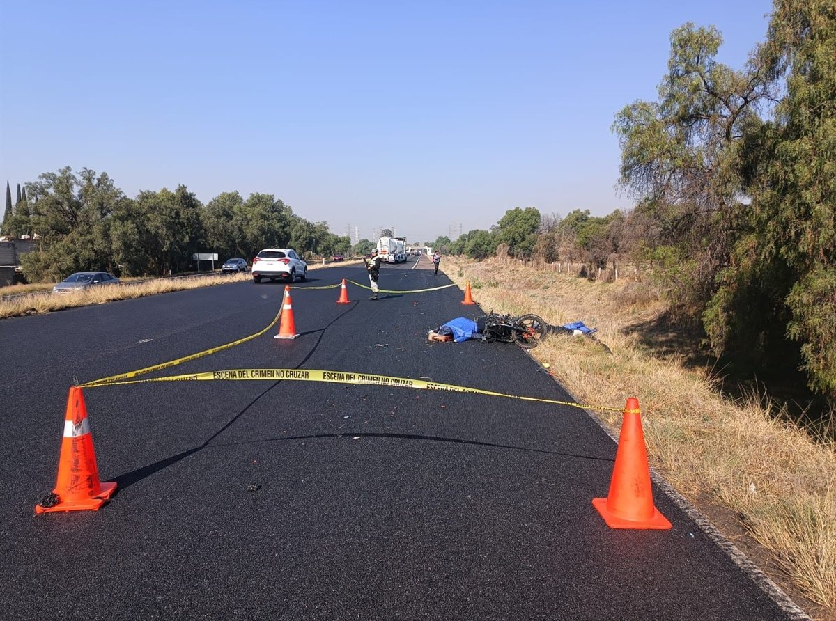 Tragedia en autopista México-Pirámides: Muere pareja de motociclistas