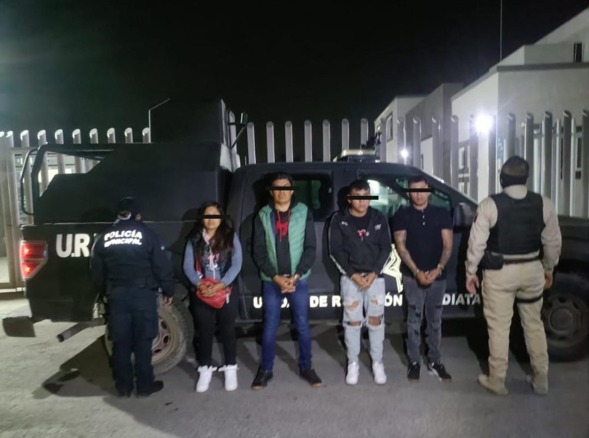 Tres detenidos en Teotihuacán; uno contaba con orden de aprehensión vigente 