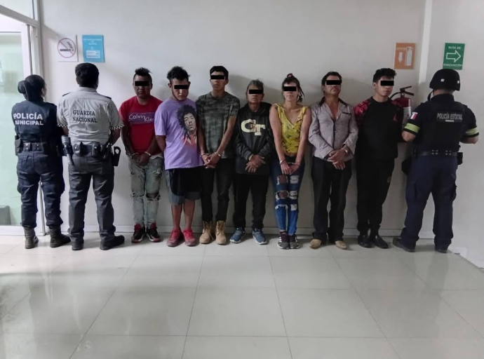 Detienen a siete personas por robo de vehículo con violencia en Axapusco, Estado de México