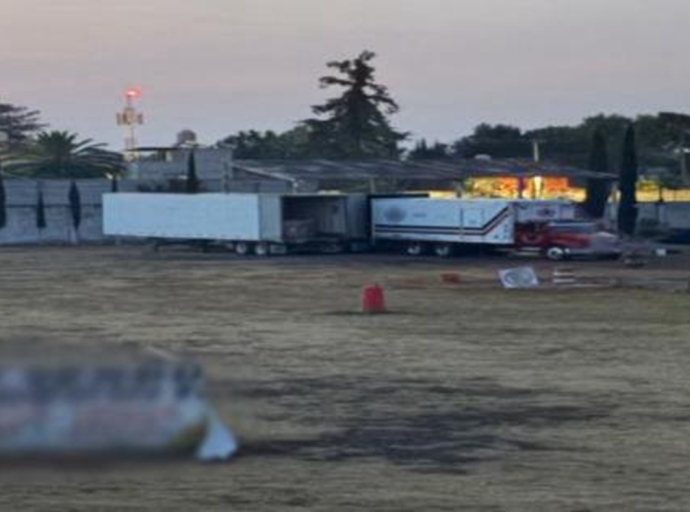 Recuperan tractocamión robado y aseguran predio en Tecámac