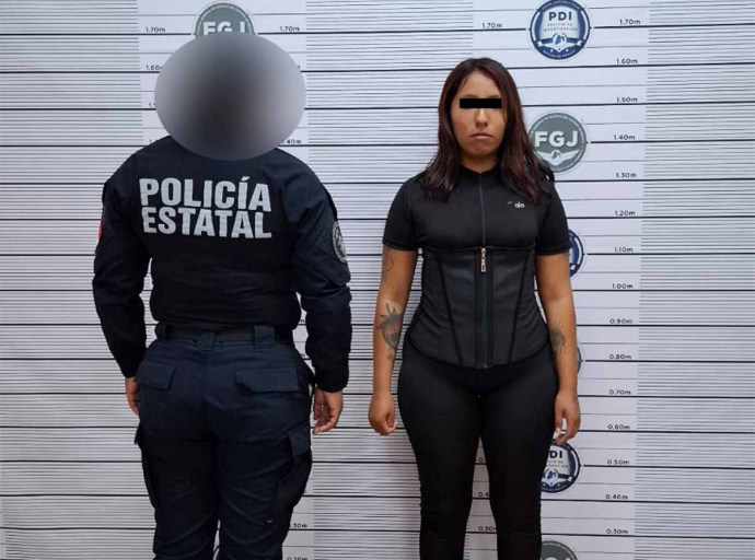 Detienen a mujer vinculada a grupo criminal en Edoméx
