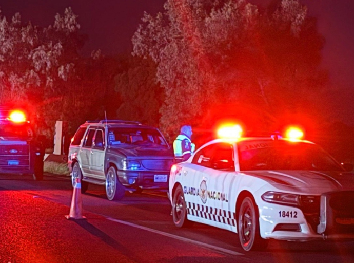 Muere indigente atropellado en la autopista México-Pirámides.
