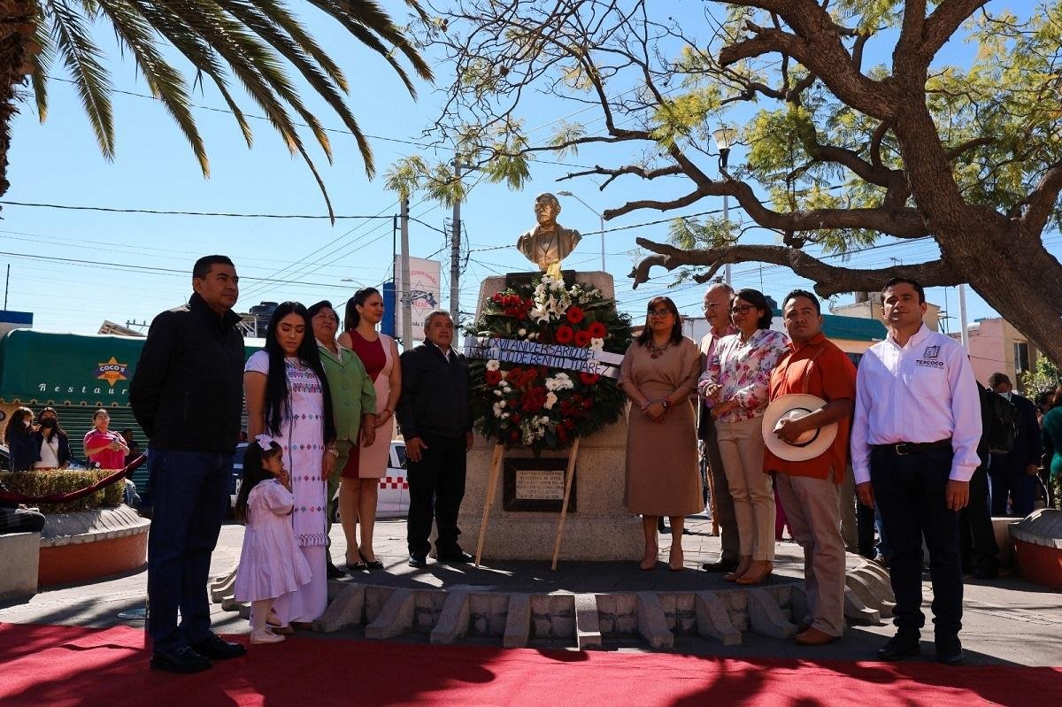 Conmemoran en Texcoco 217 años del natalicio de Benito Juárez 