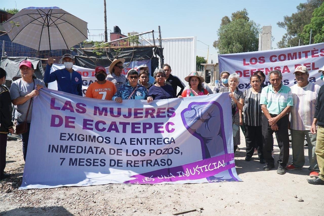 Mujeres de Ecatepec se manifiestan para exigir al gobierno del Estado de México la entrega de 7 pozos de agua