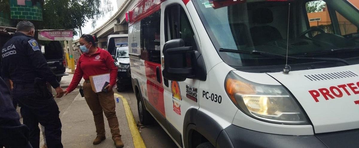 Policías de Texcoco regresan con su familia a menor de edad