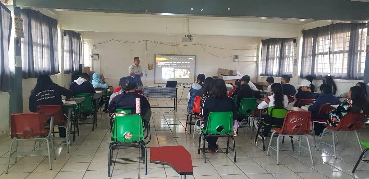 Emprende DIF-Tecámac Campaña de Orientación a Estudiantes para Evitar el Ciberbullyng 